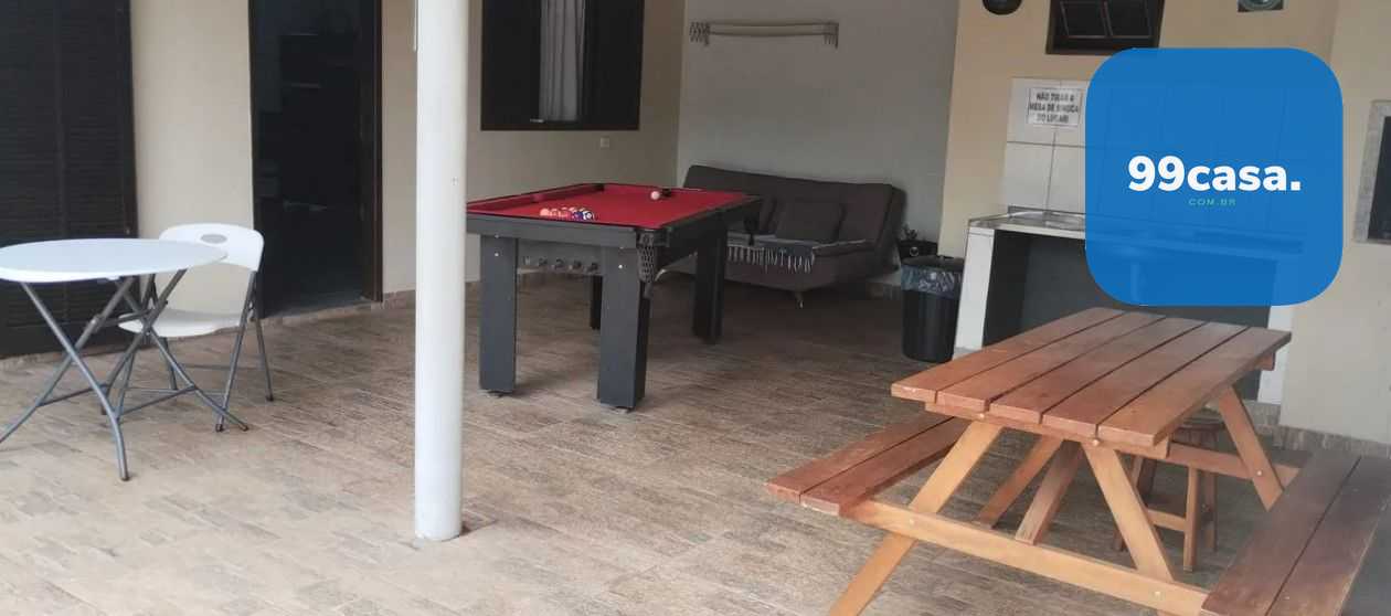 Casa Moderna com Piscina e Churrasqueira  Aceita Permuta em Cu...