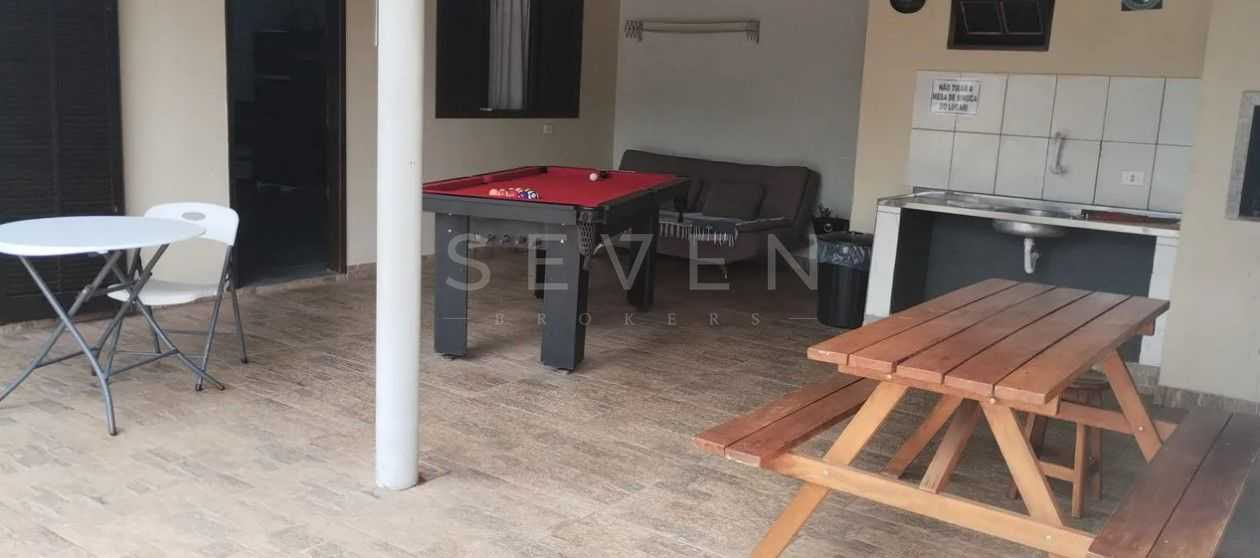 Casa Moderna com Piscina e Churrasqueira  Aceita Permuta em Cu...