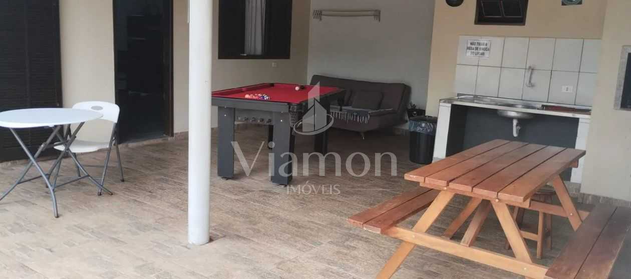 Casa Moderna com Piscina e Churrasqueira  Aceita Permuta em Cu...