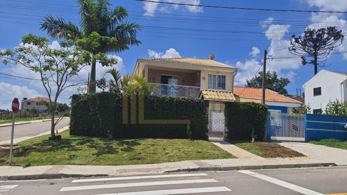 Sobrado de Esquina em Araucária  3 Quartos, Suíte com Hidro e ...