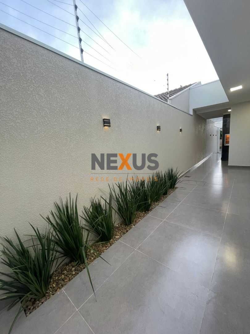 Casa Moderna com 3 Dormitórios e Área Gourmet no Jardim Ecoval...