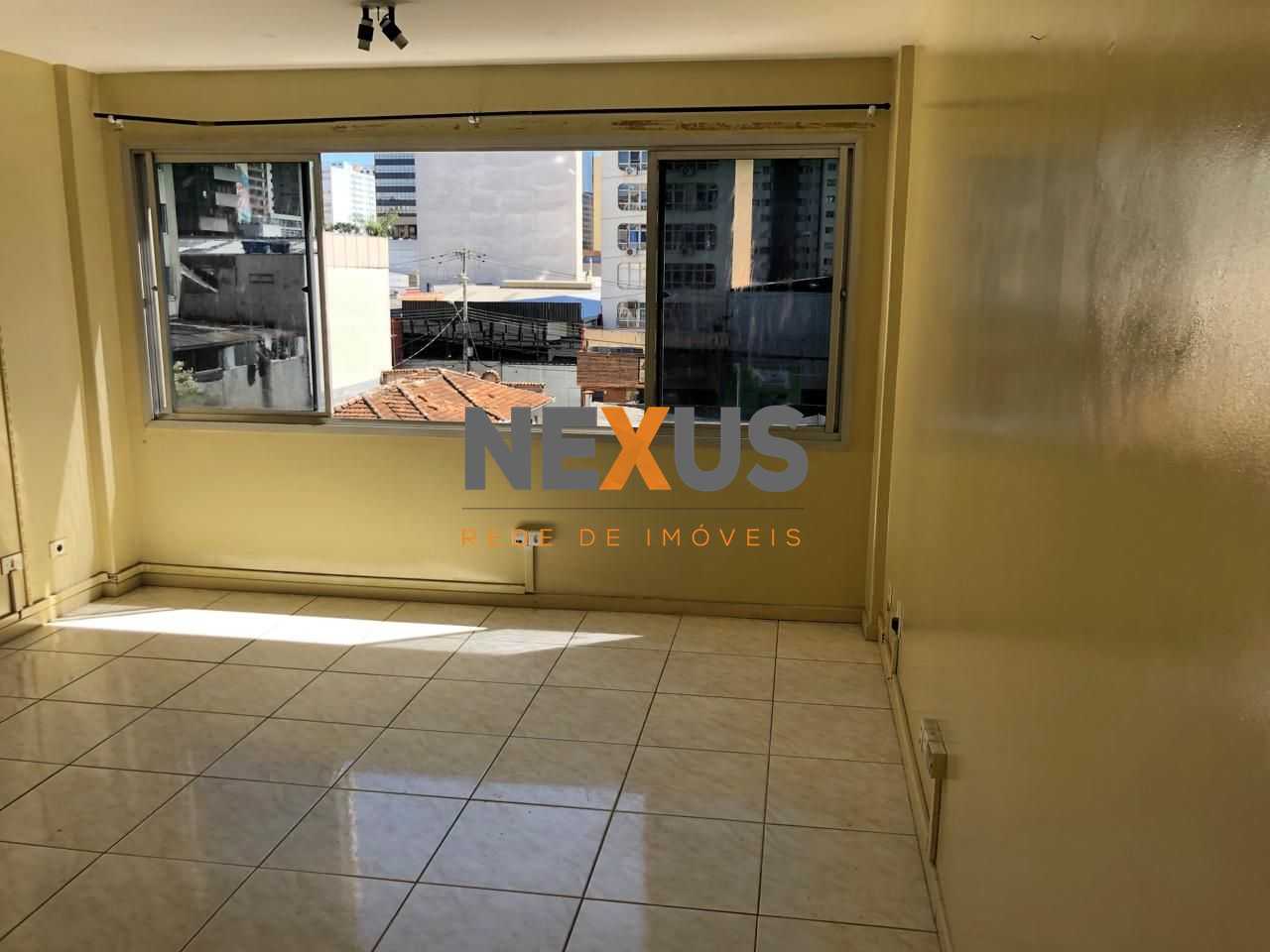 Sala Comercial à Venda no Centro de Curitiba  30 m , Próxima a...