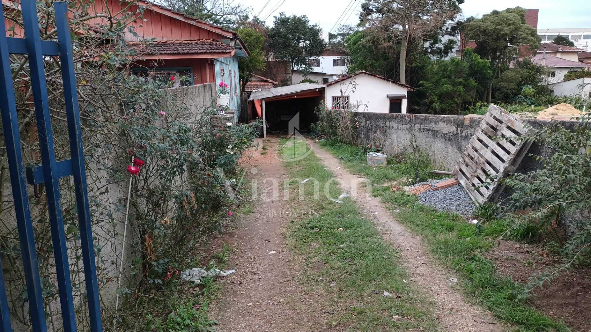 Terreno Comercial com Casa à Venda na Rodovia do Xisto, Alto P...
