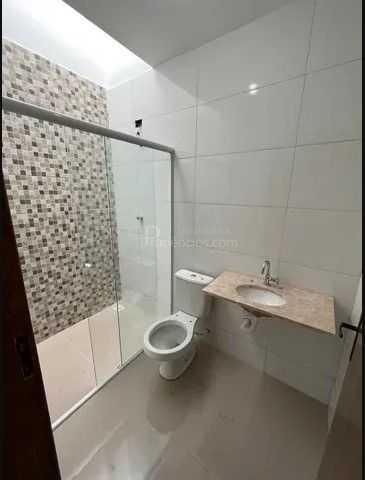 Lindo Sobrado 3 Quartos à Venda no Condomínio Tropical II  Faz...