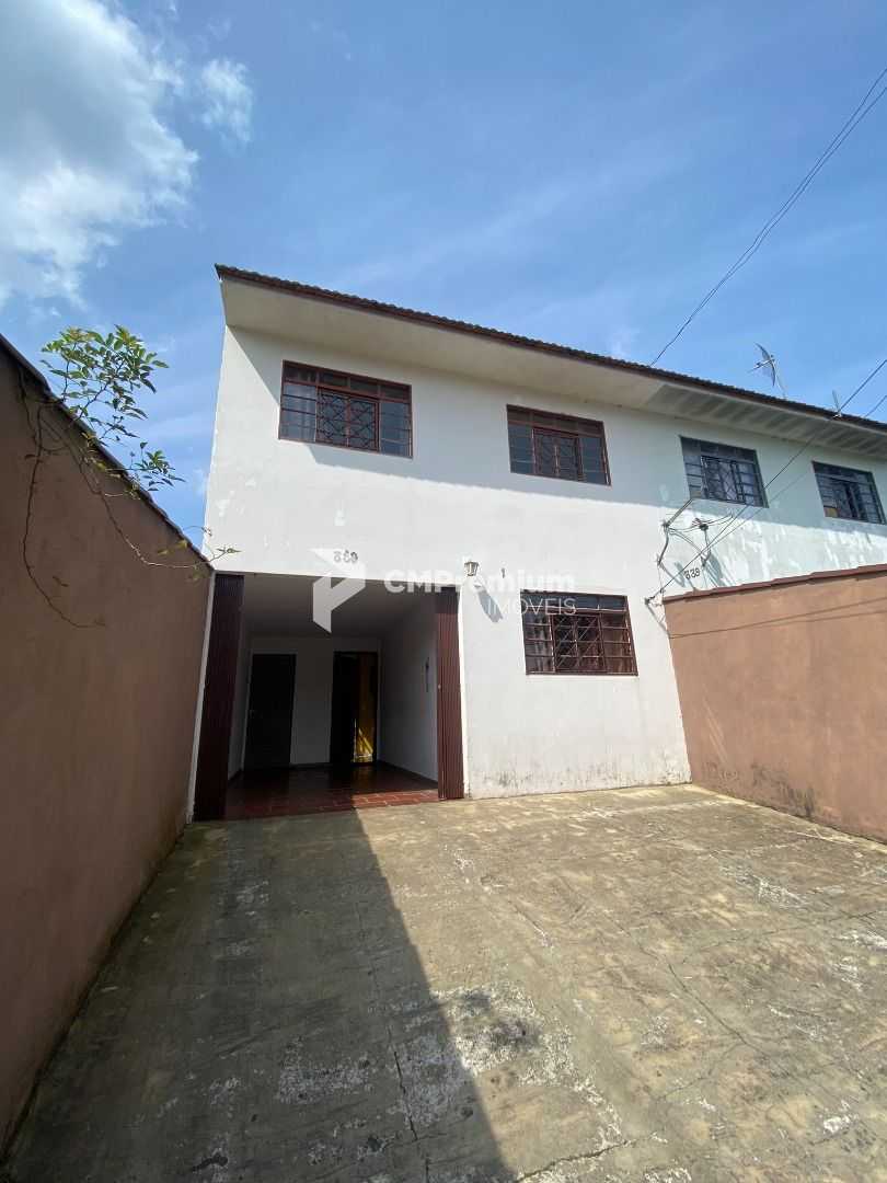 Terreno com 2 Sobrados   Casa nos Fundos no Atuba, Espaço e Lo...