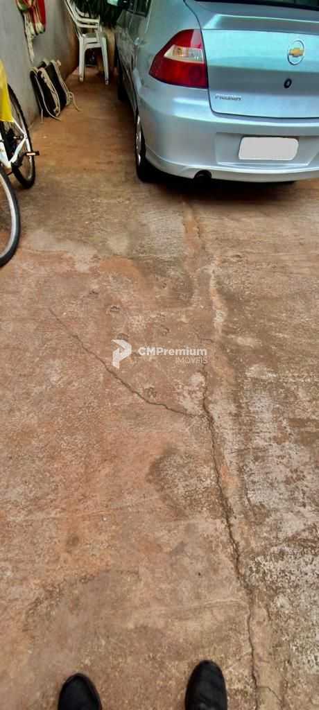 Casa espaçosa com 3 quartos, área gourmet e quintal amplo