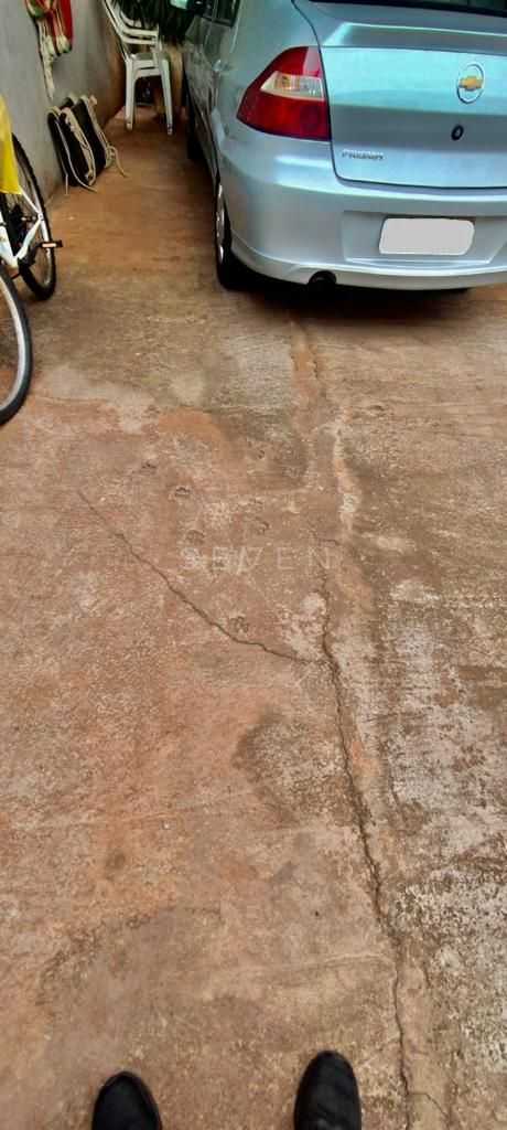 Casa espaçosa com 3 quartos, área gourmet e quintal amplo