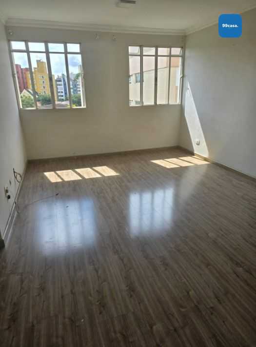 Apartamento de 59m² Semimobiliado com 3 Quartos e Garagem Cobe...