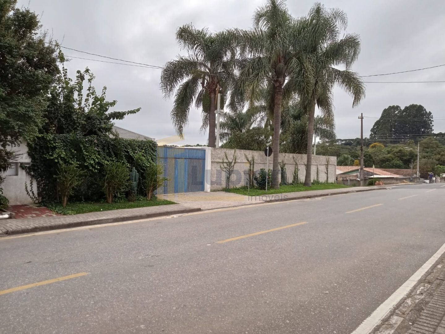 Ótima casa à venda em Araucária  3 quartos, suíte, garagem e a...