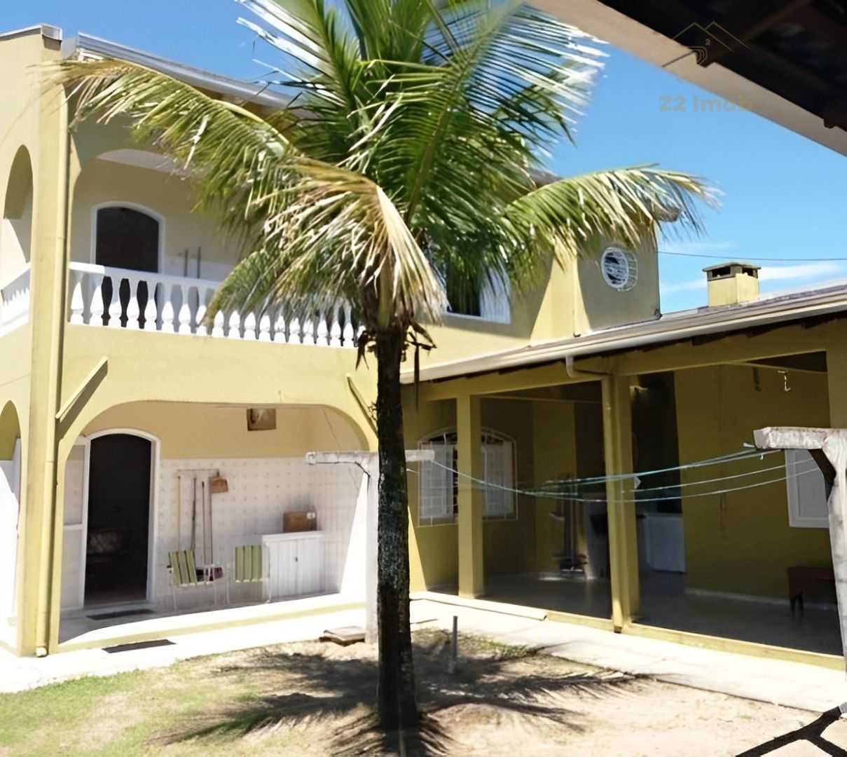 Sobrado à Beira-Mar no Litoral Sul  Conforto, Espaço e Lazer C...