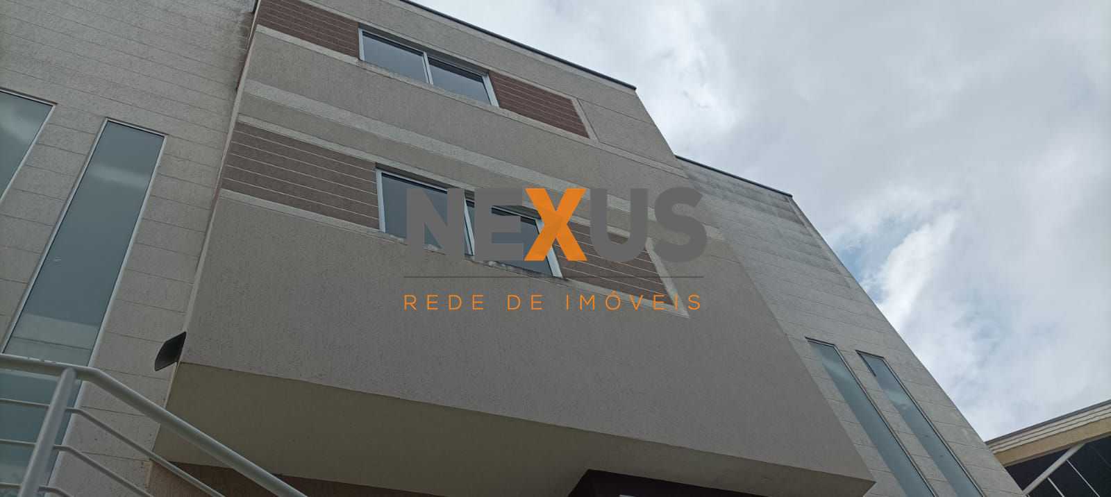 Sobrado 3 Quartos com Suíte e 5 Vagas no Bairro Abranches  Cur...