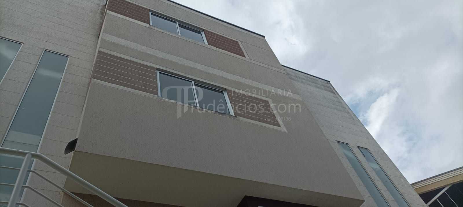 Sobrado 3 Quartos com Suíte e 5 Vagas no Bairro Abranches  Cur...