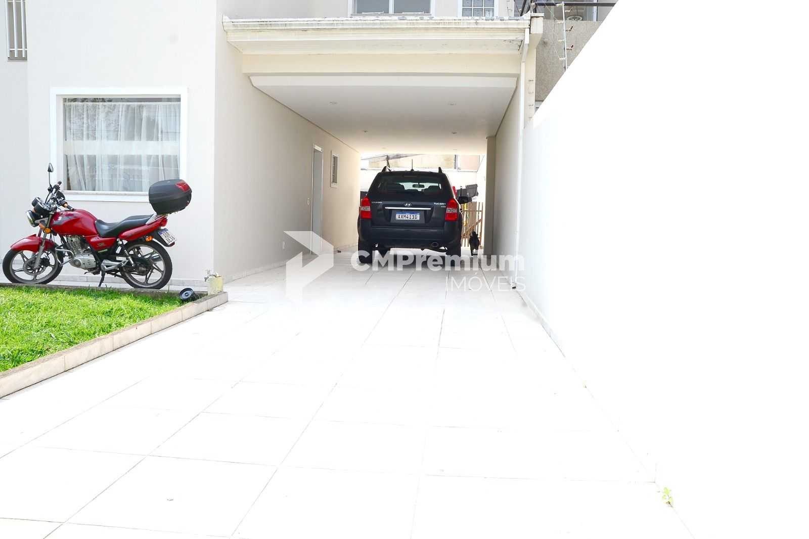 Casa ampla e elegante com suíte, lareira e espaço gourmet no P...