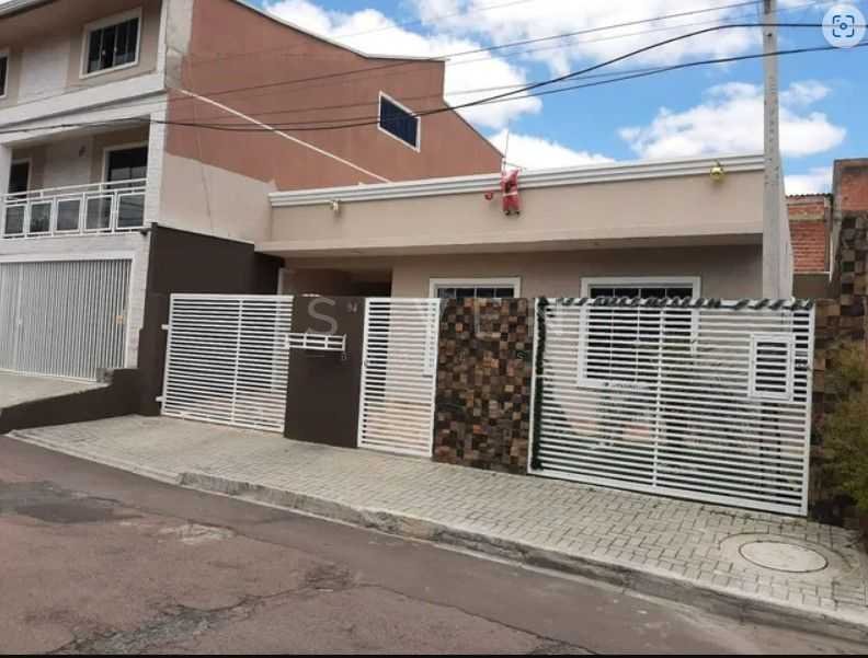 Casa Espetacular com Piscina à Venda no Pinheirinho  Conforto ...