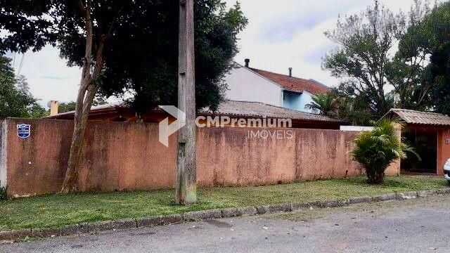 Casa Espaçosa nas Mercês com 5 Quartos, Suíte Master e Quintal...