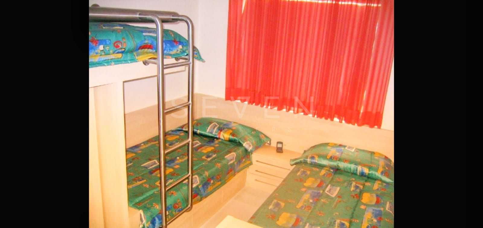 Apartamento Alto Padrão Frente Mar no Centro  2 Dorms, Varanda...