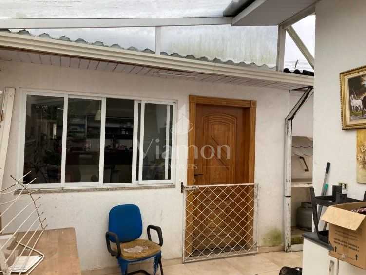 Casa à Venda com 4 Quartos, Edícula Completa e Ampla Área em T...