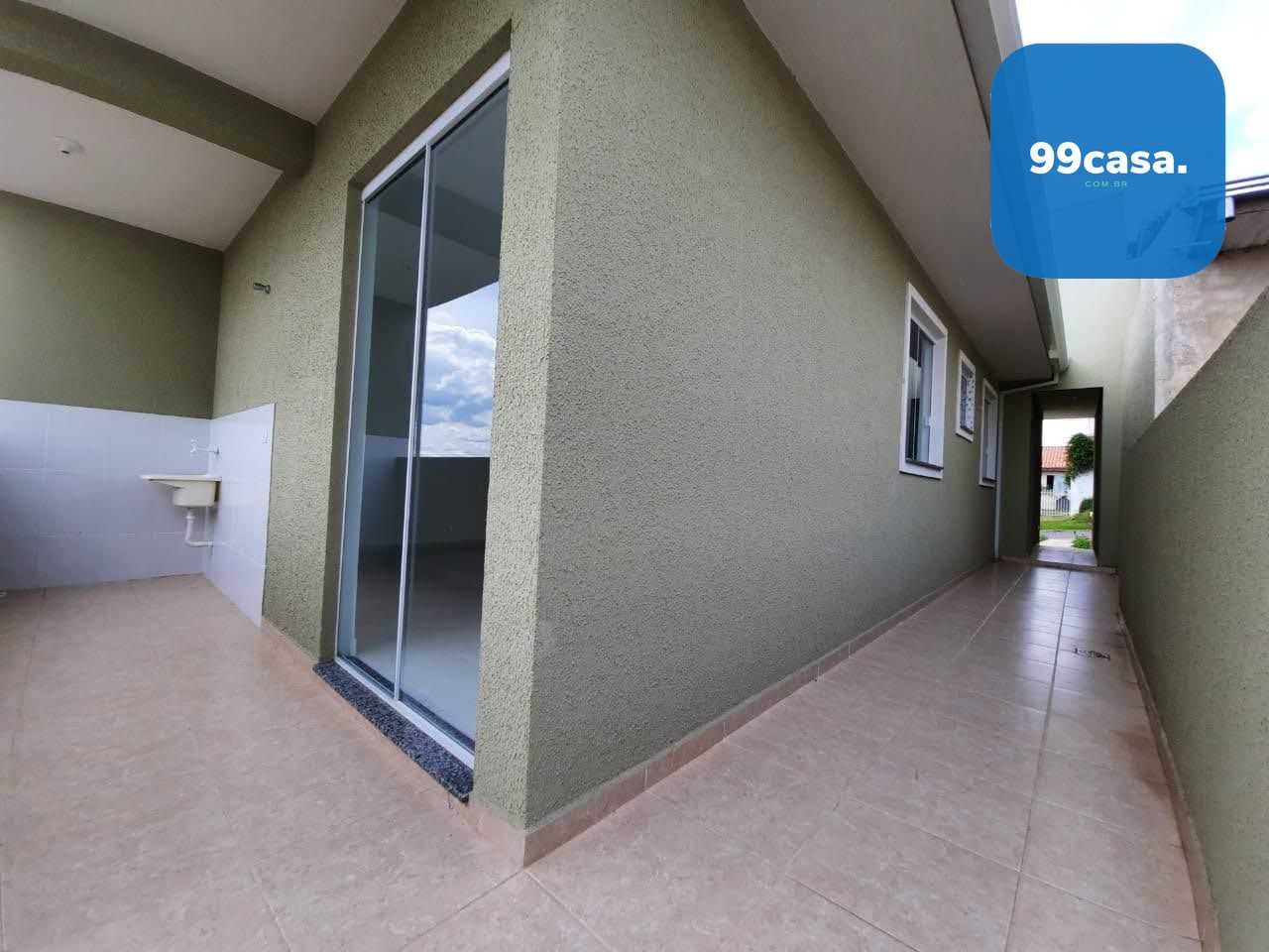 Casa à Venda no Gralha Azul, Fazenda Rio Grande  Conforto, Esp...