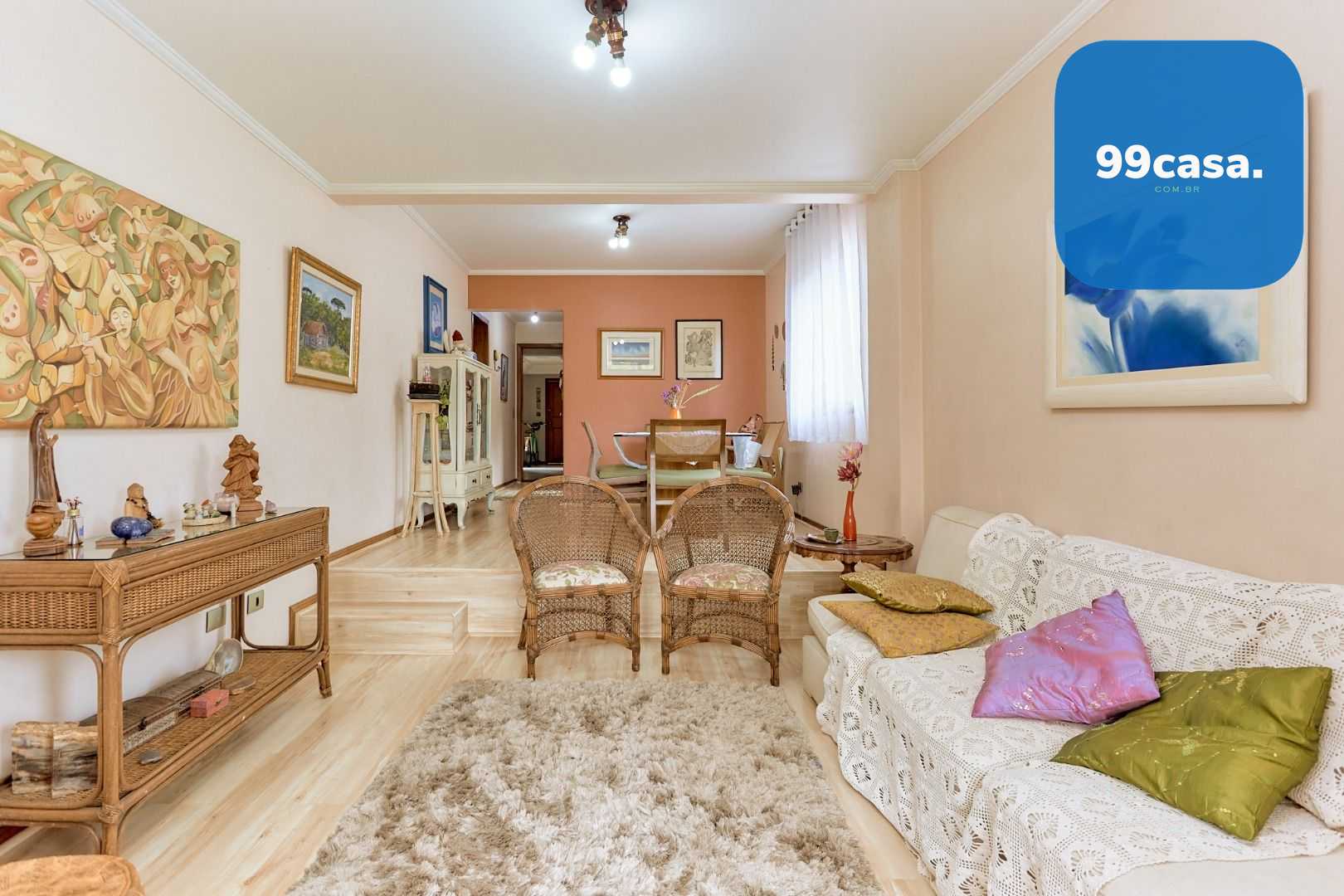 Apartamento 150m  no Cabral com sacada gourmet e lareira por R...