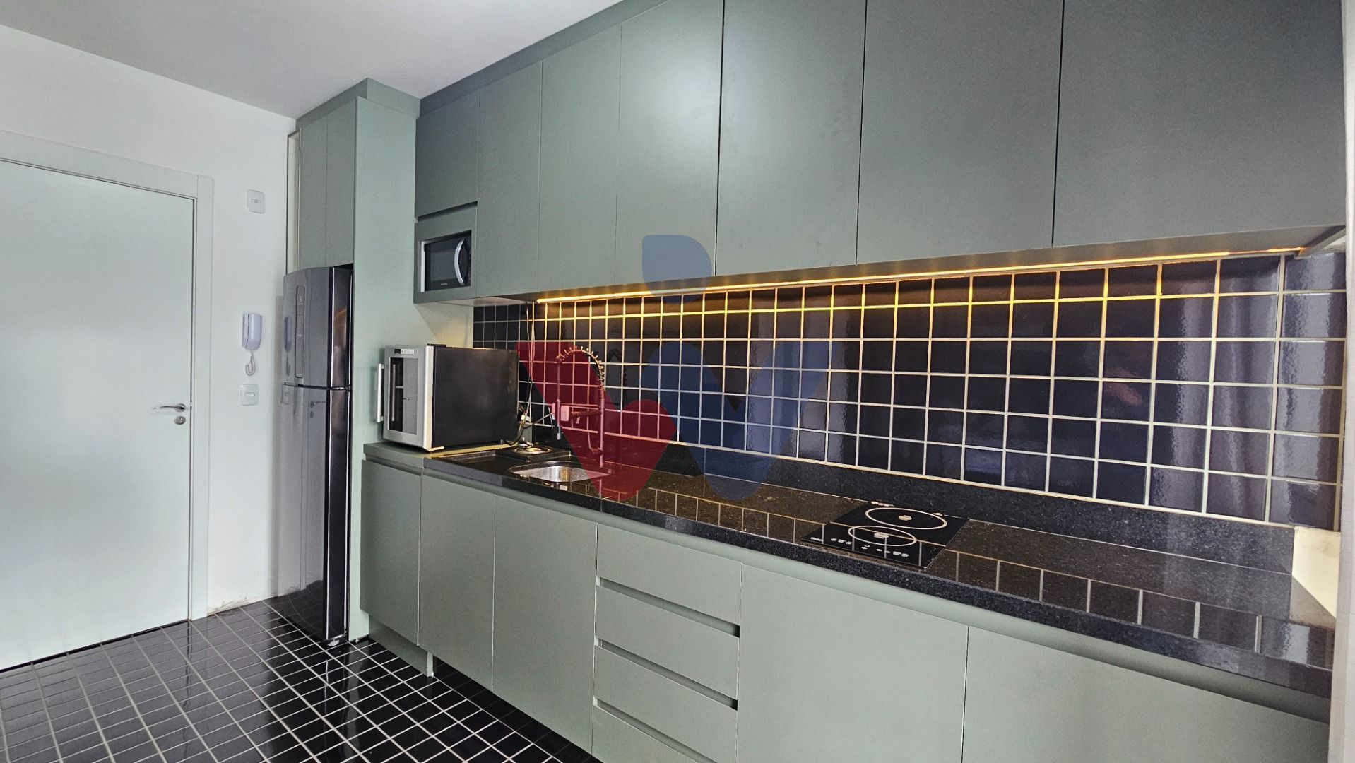 Studio novo e mobiliado de 25m  próximo à Unicuritiba e PUC