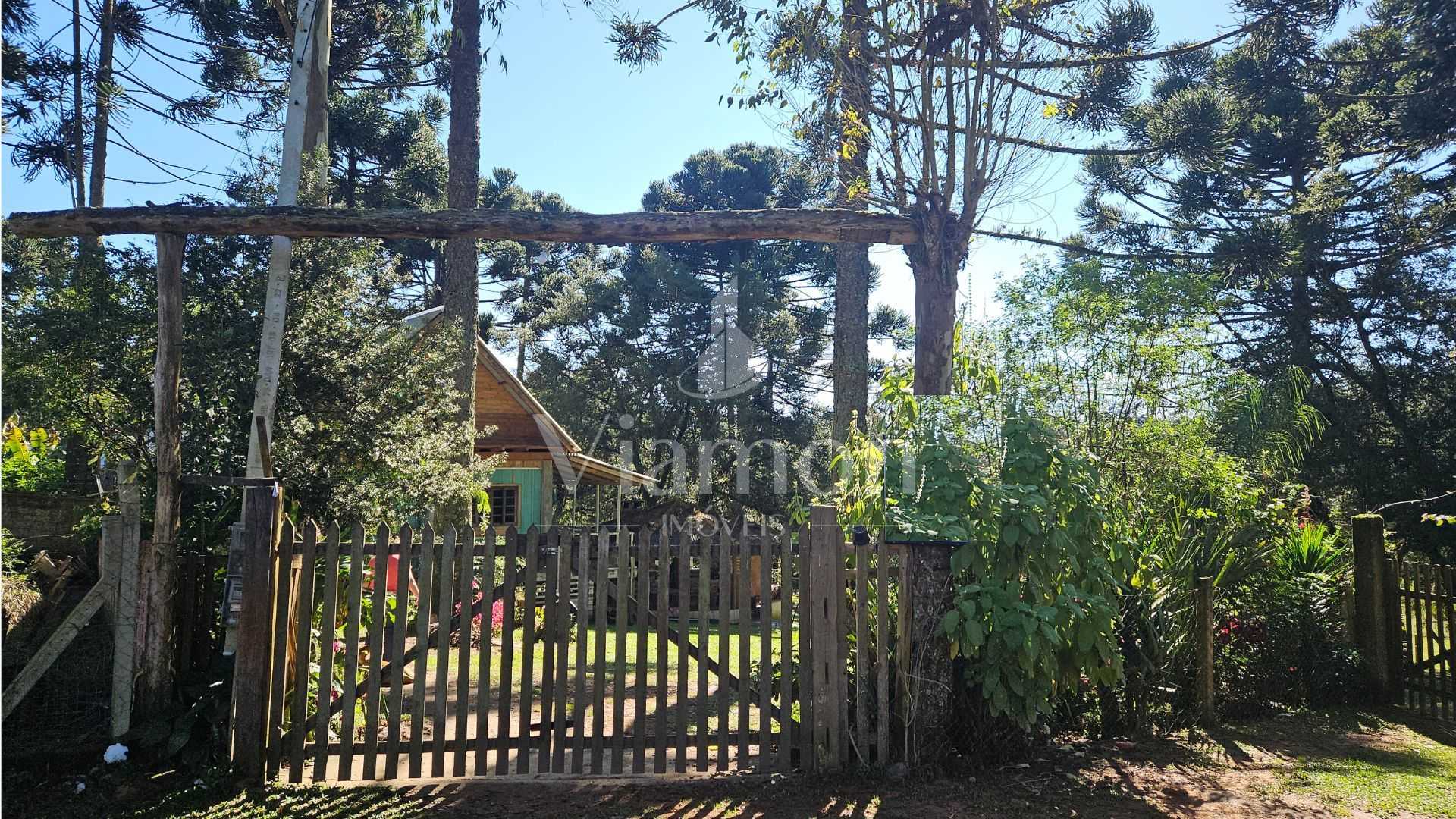 Refúgio à beira do Rio Maurício  Propriedade de 3.700 m  em M...