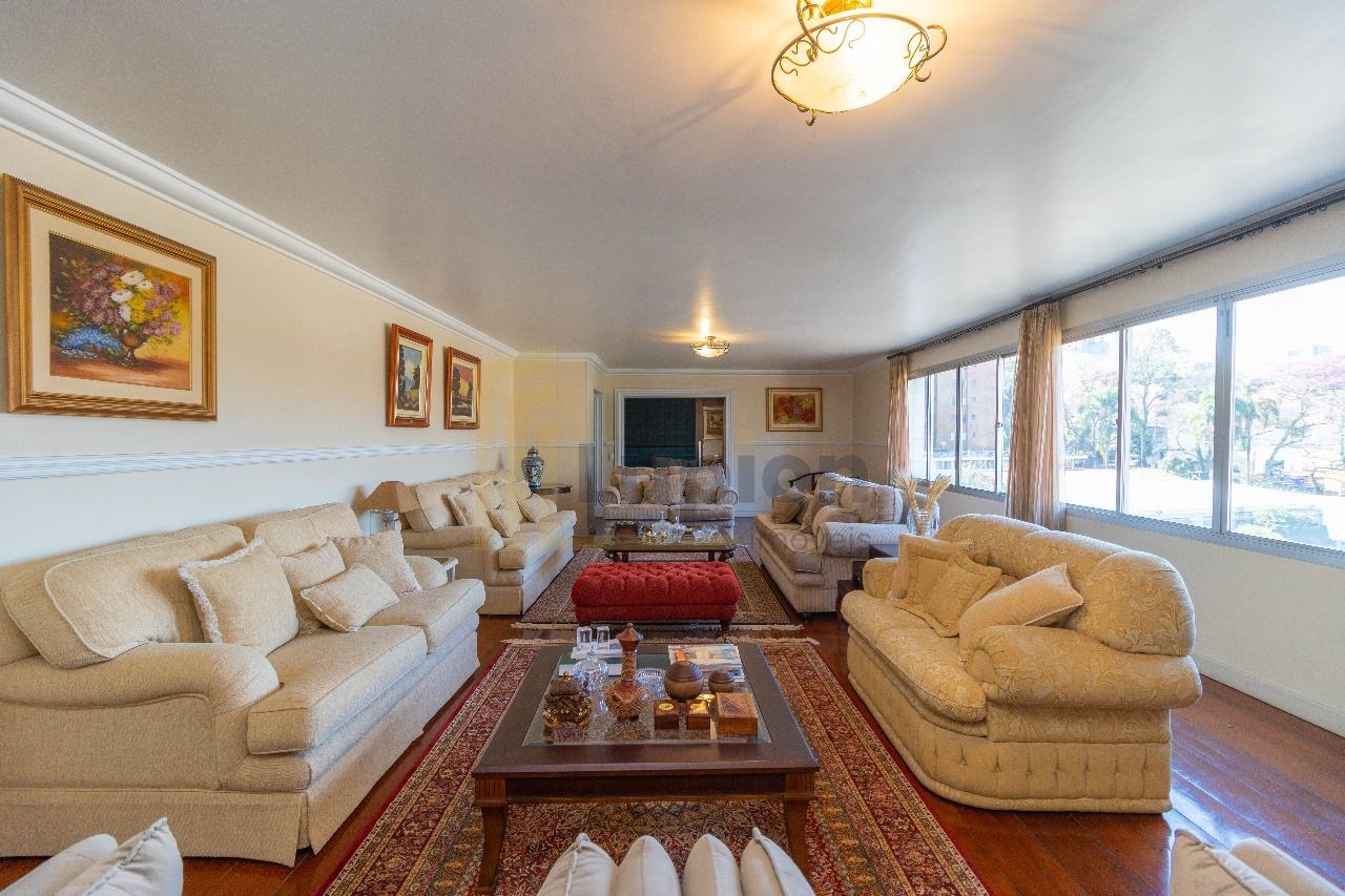 Apartamento de Luxo no Água Verde  415 m , 5 Quartos, Elevador...