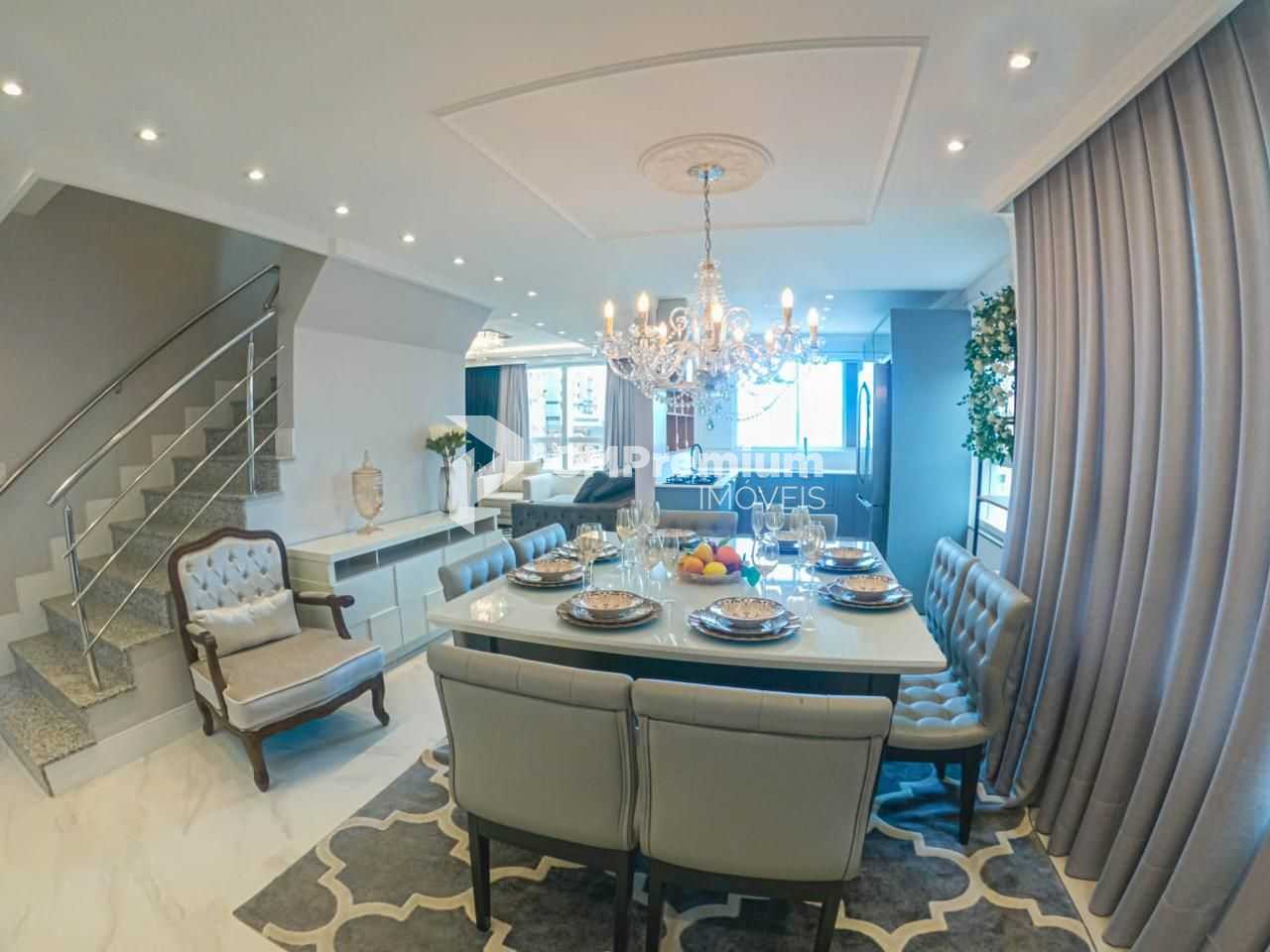 Cobertura Tríplex Mobiliada e Decorada com SPA no Residencial ...