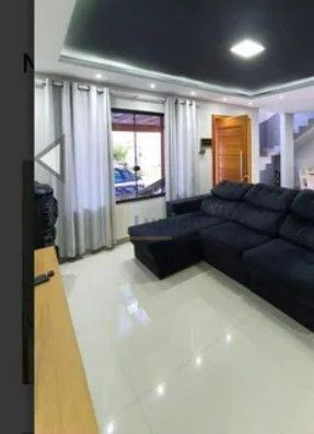 Sobrado Semi Novo 165m  com 3 Quartos, Suíte e Edícula Próx. a...