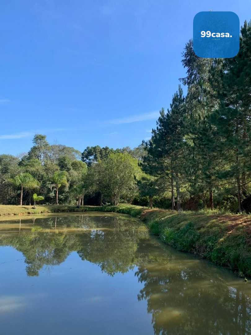 Chácara Completa com Casa, Varanda Gourmet, Tanques de Peixe, ...