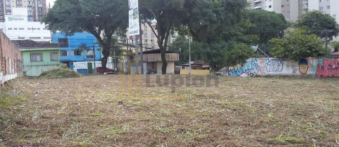 Terreno 880m  no Bairro Portão  Próximo ao Shopping Palladium