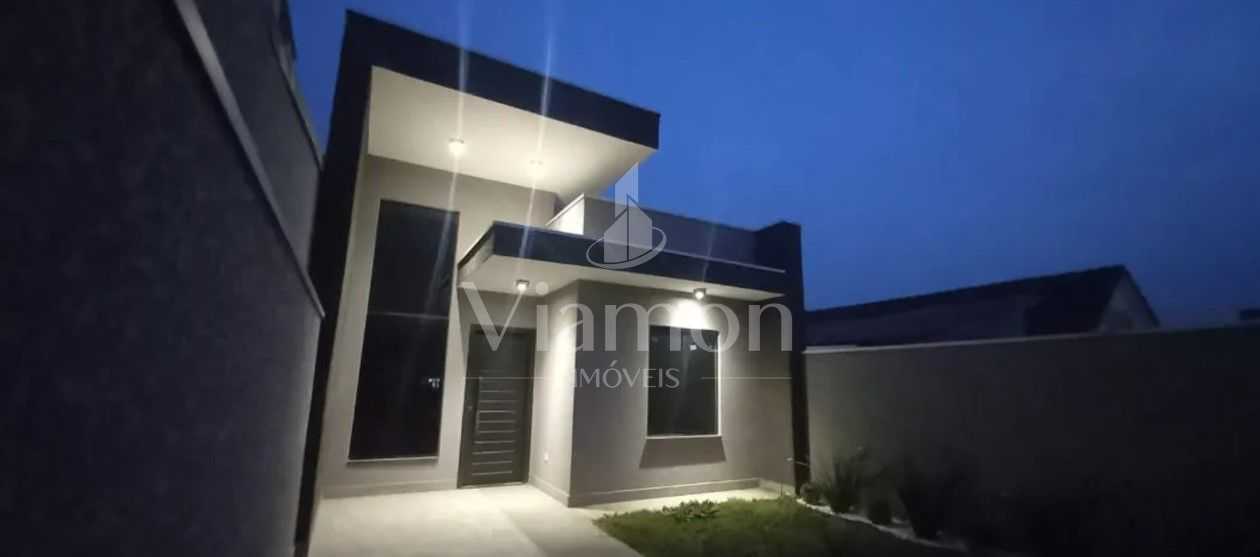 Casa Nova e Moderna à Venda no Bairro Gralha Azul  Próxima ao ...