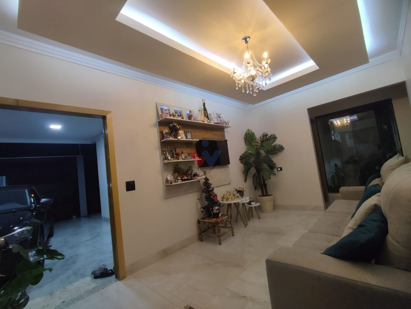 Casa com 3 Dormitórios, Suíte e Piscina Aquecida  Jardim Muniq...