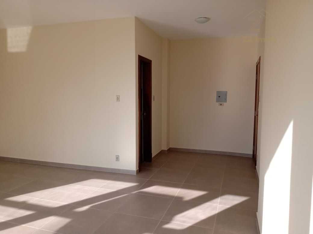 Sala em prédio central, seguro para trabalhar.