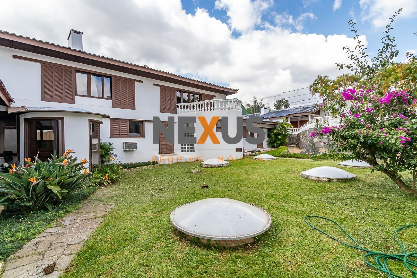 Casa ampla e versátil no Ahú Centro Cívico  ideal residencial ...