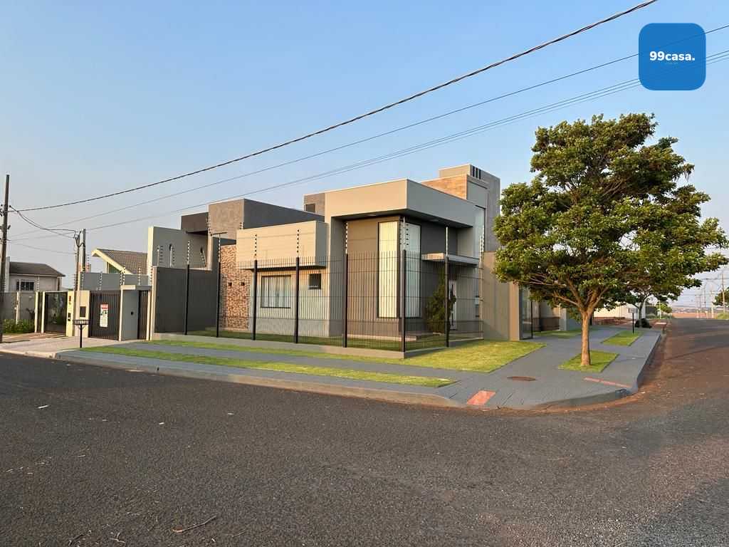 Casa de 3 Dormitórios com Piscina e Área Gourmet à Venda em Ma...