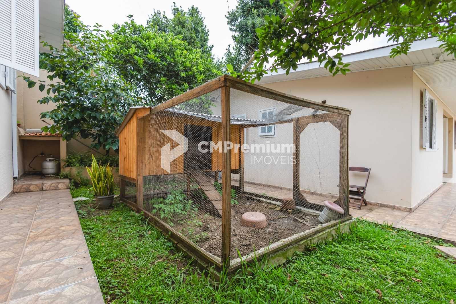 Casa térrea   2 imóveis no terreno | 3 casas e vagas para 10 c...