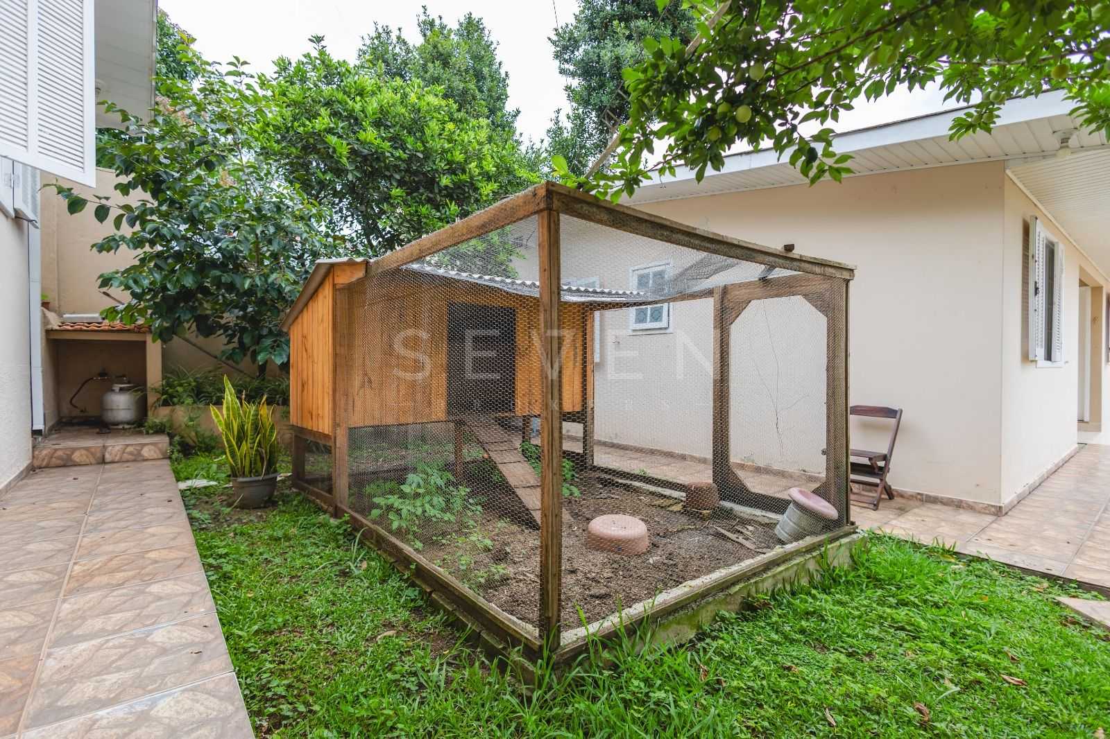 Casa térrea   2 imóveis no terreno | 3 casas e vagas para 10 c...