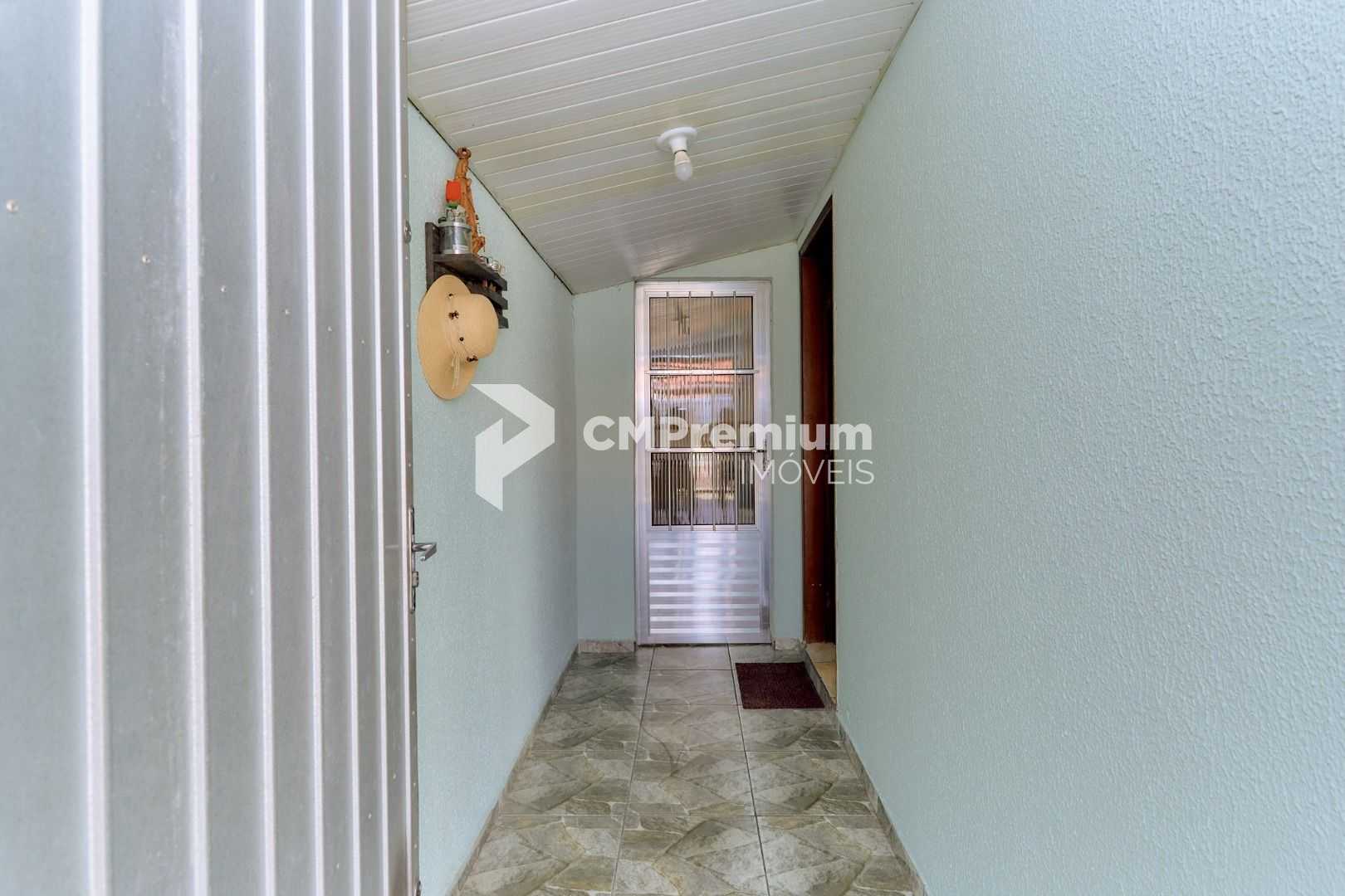 Excelente Casa com Edícula à Venda no Bairro Cidade Industrial...