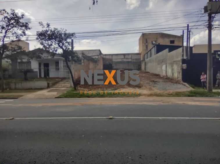 Terreno Plano e Pronto para Construção em Localização Privileg...