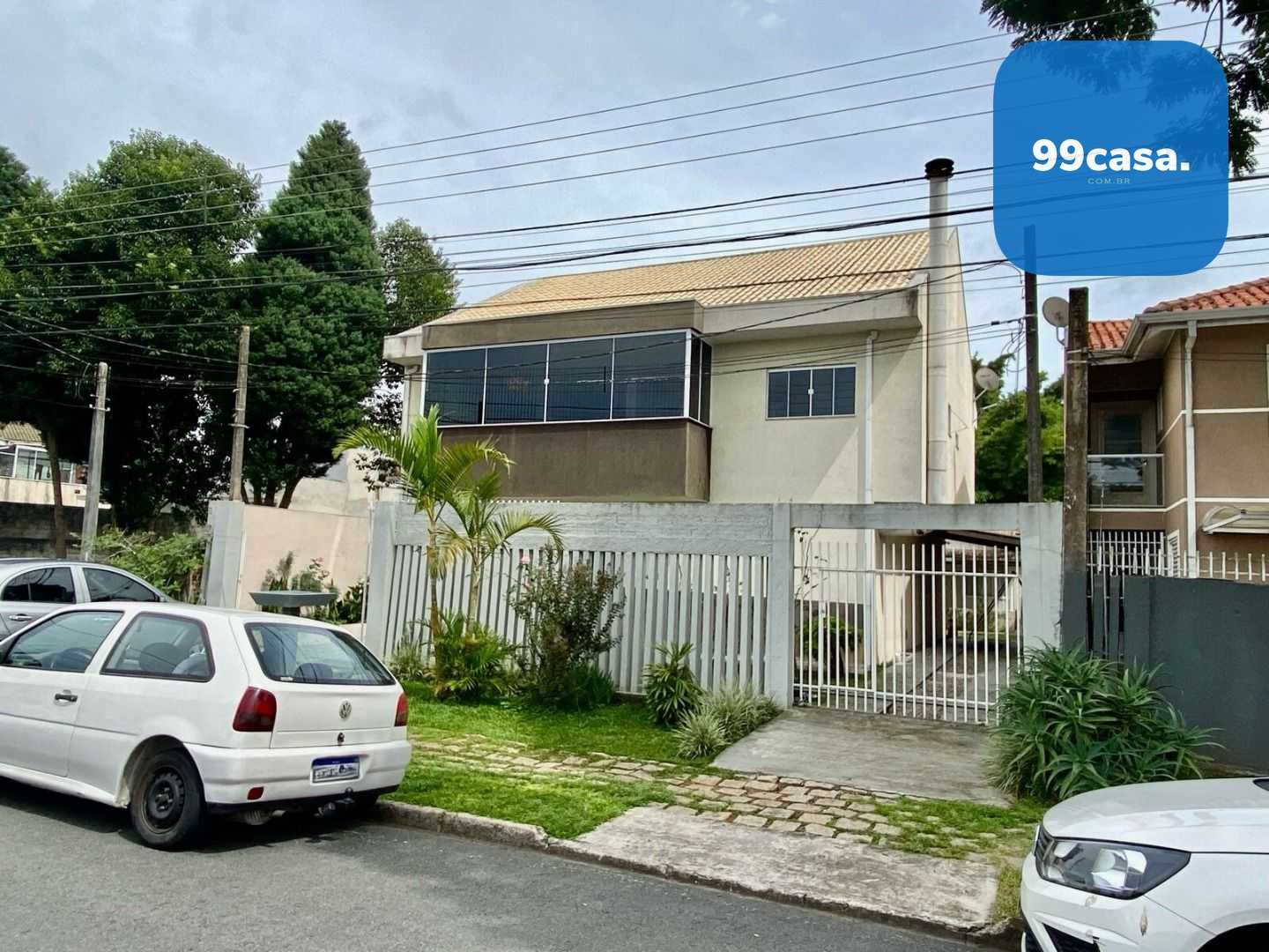 Casa ampla com terreno de 580m  em bairro privilegiado, Aceita...