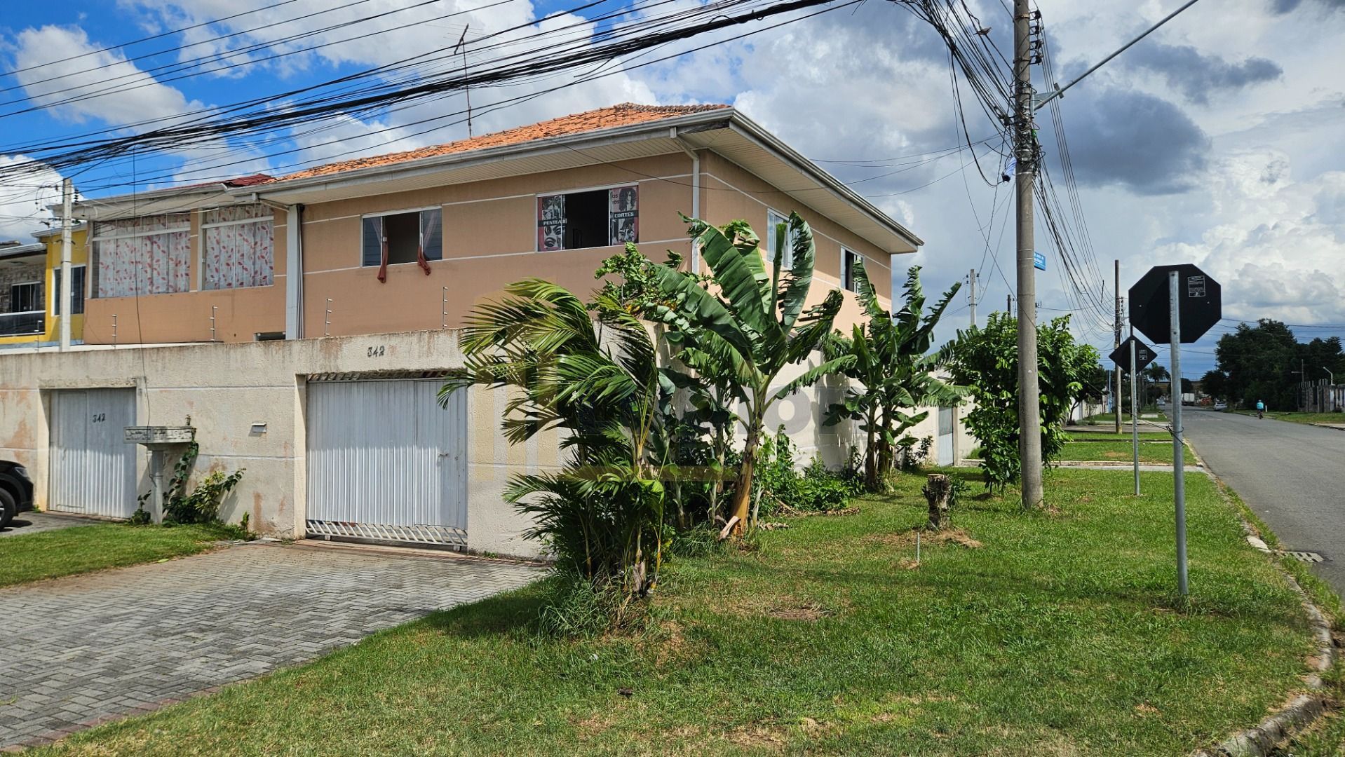 Imóvel 340m  com residência, sala comercial e 3 quitinetes ind...