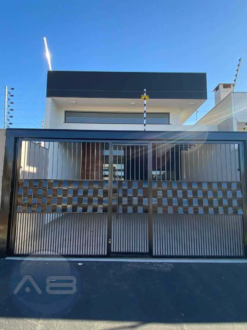 Espaçosa Casa de 3 Dormitórios à Venda no Jardim Três Lagoas  ...