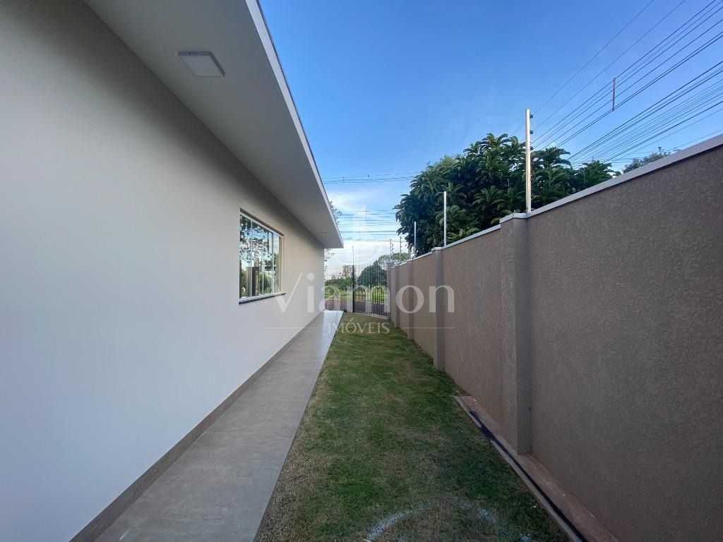 Casa à Venda no Recanto dos Magnatas  3 Dormitórios com Suíte ...