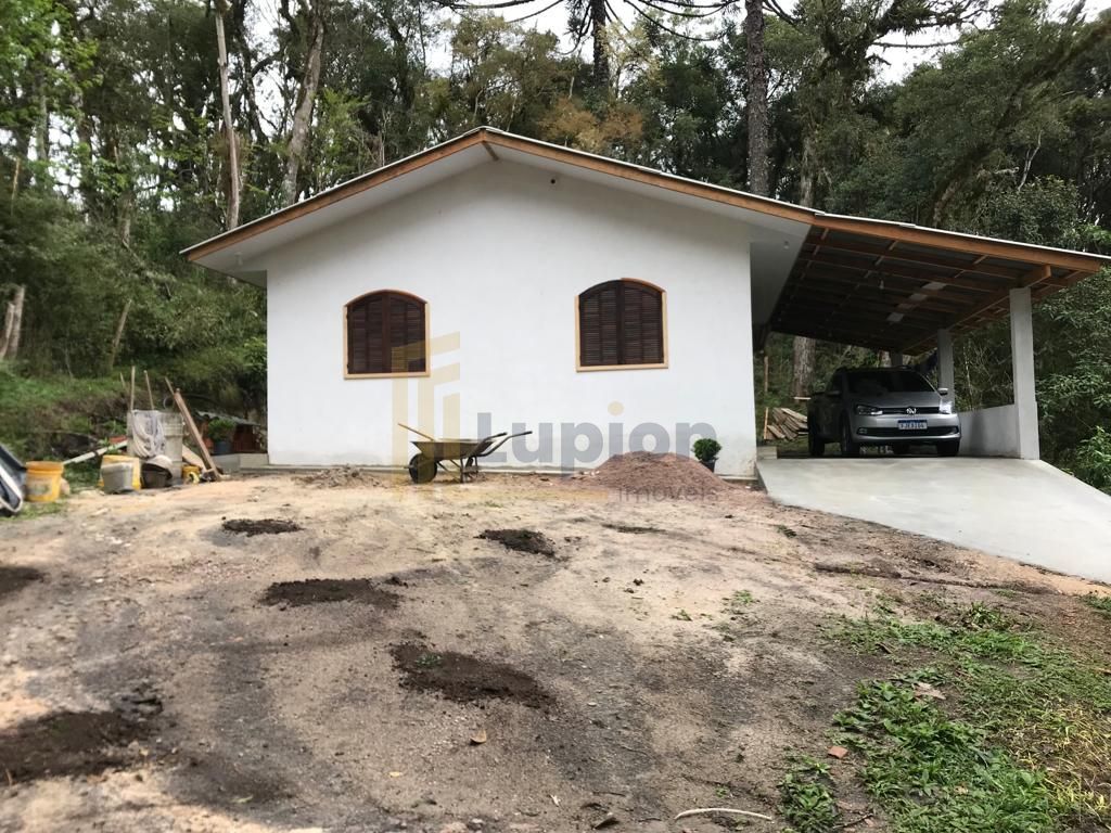 Ótima Casa em Agudos do Sul com Terreno de 2.000 m  e Nascente...
