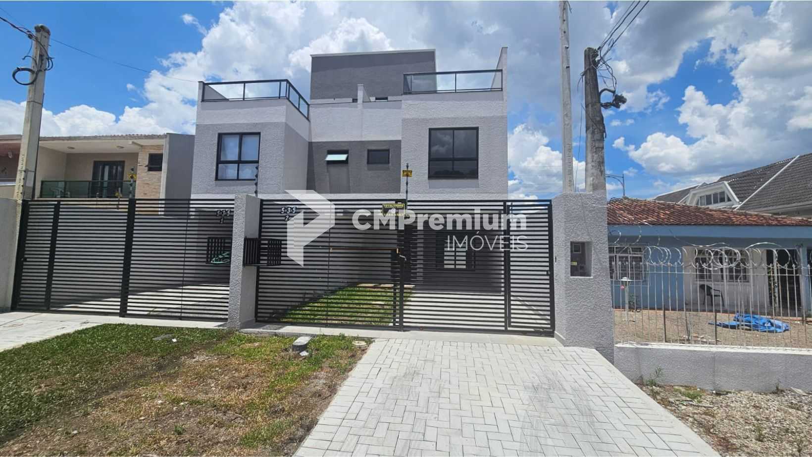 Lindo Sobrado à Venda no Boqueirão  Conforto e Localização Pri...