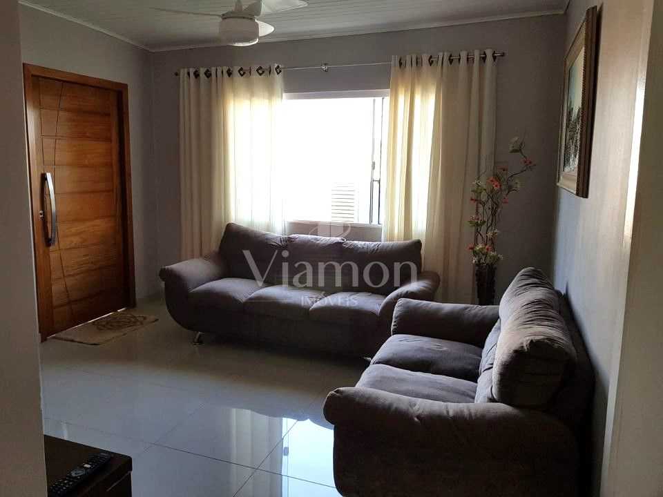 Casa térrea à venda na Lapa-PR  3 quartos, suíte, área gourmet...