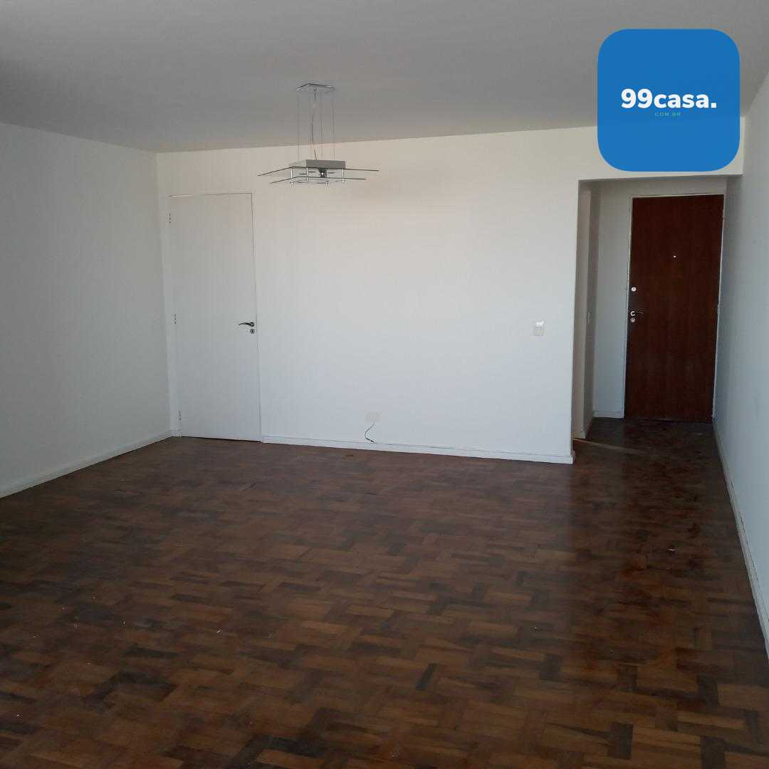 Apartamento Espaçoso no Centro de Curitiba  Andar Alto, 3 Dorm...