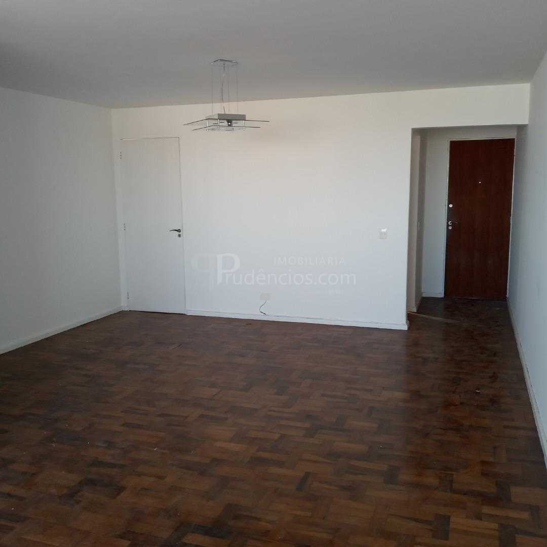Apartamento Espaçoso no Centro de Curitiba  Andar Alto, 3 Dorm...