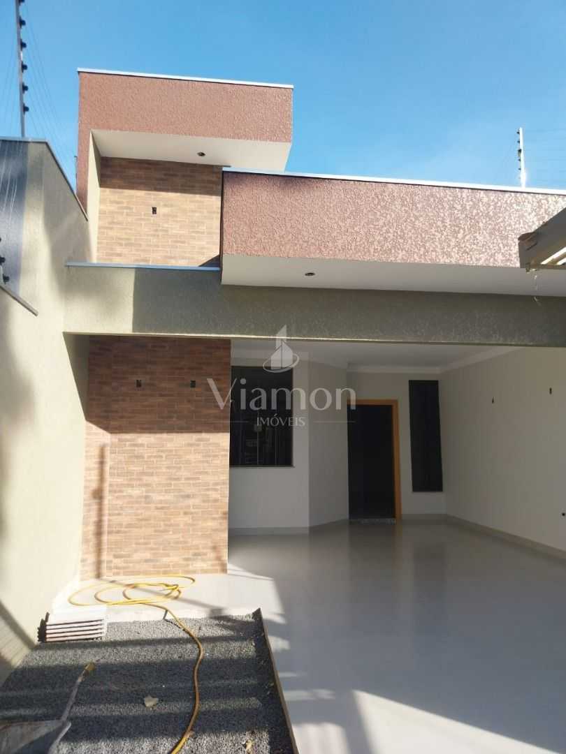 Casa de 3 Dormitórios à Venda em Maringá PR  Jardim Liberdade,...