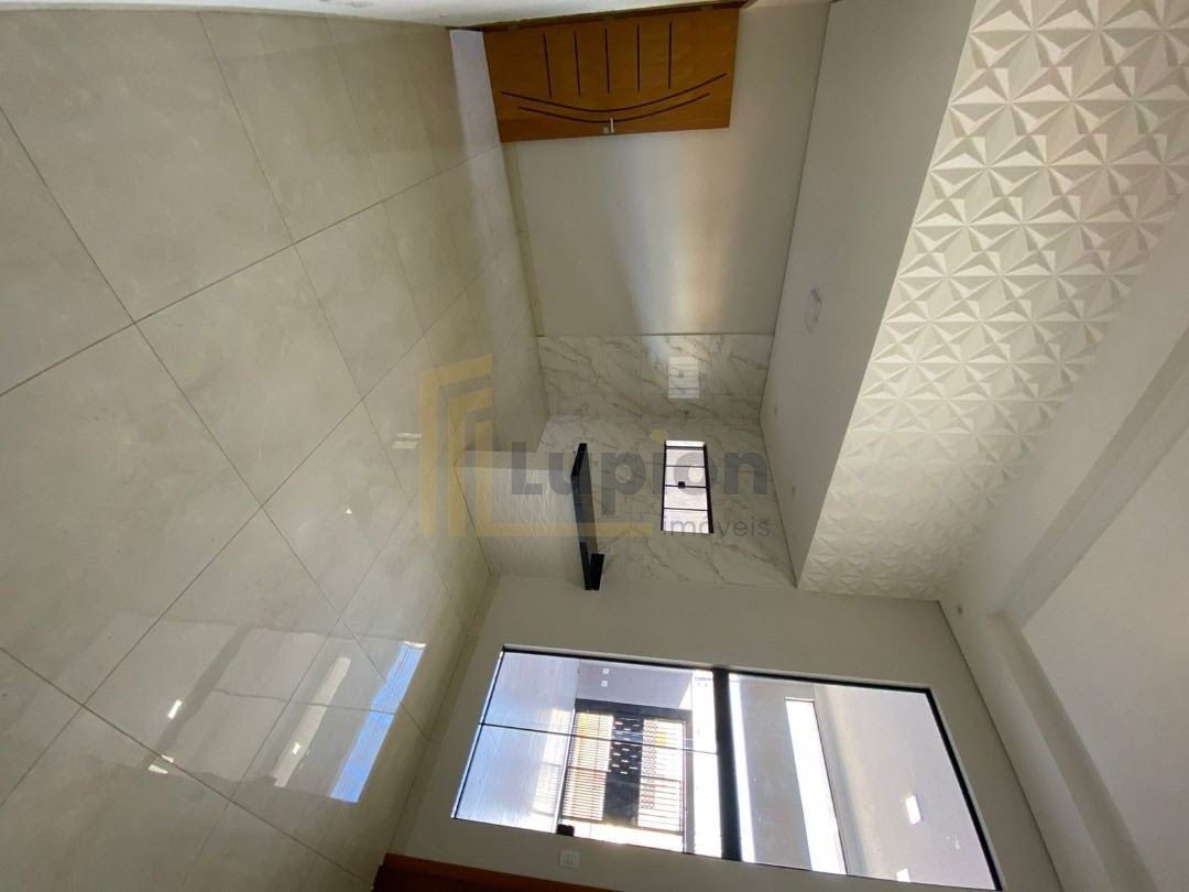 Espaçosa Casa de 3 Dormitórios à Venda no Jardim Três Lagoas  ...